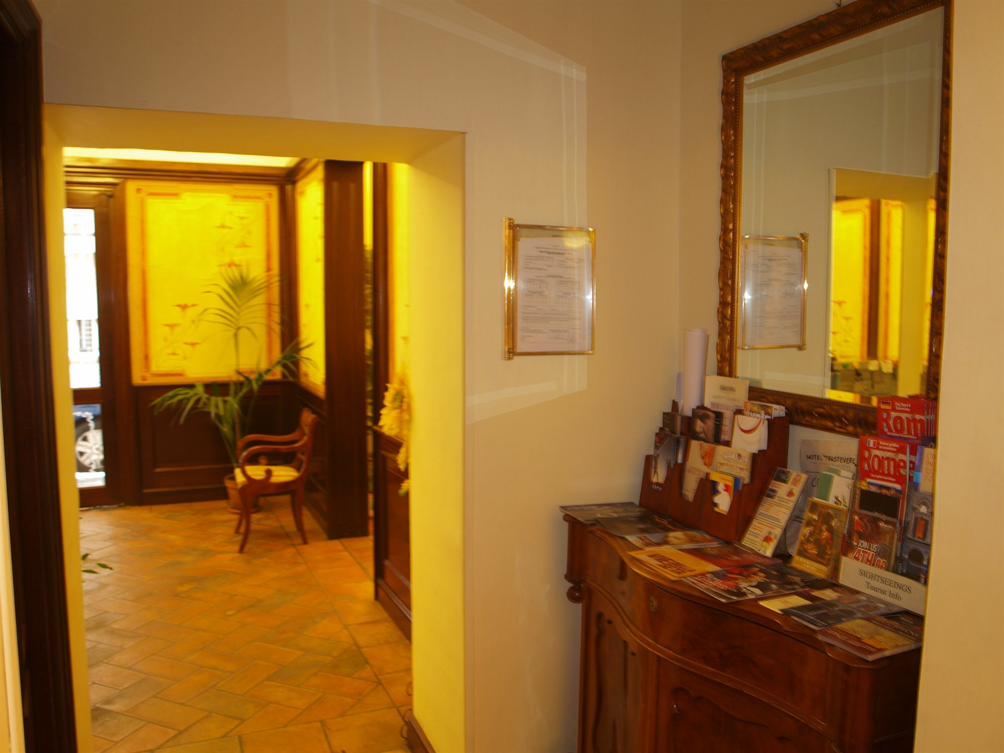 Trastevere Hotel