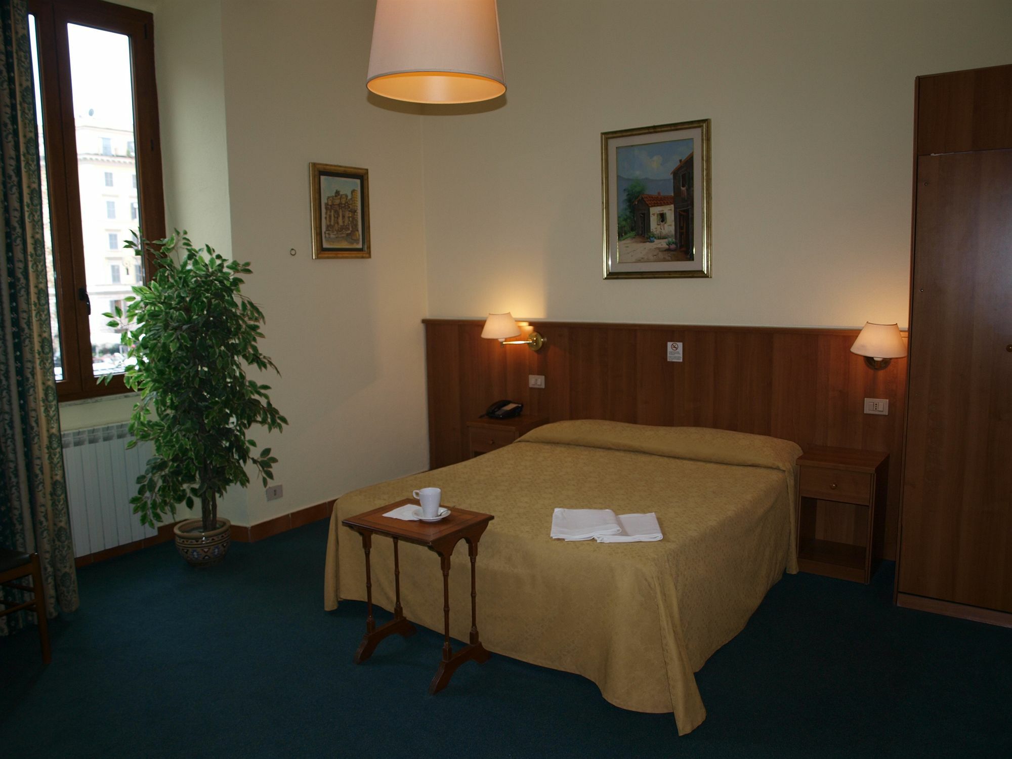 Trastevere Hotel